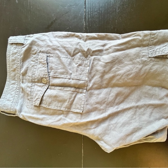 Banana Republic Martin Fit cropped pants in grey, size 10. 48% cotton, 55% linen - Picture 3 of 7